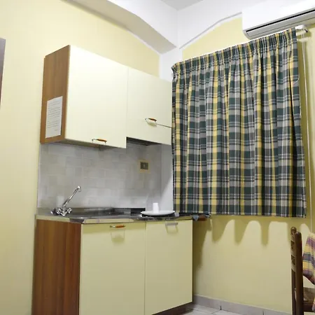 Lägenhet Studio At Reggio Di Calabria 2 Km Away From The Beach Reggio di Calabria